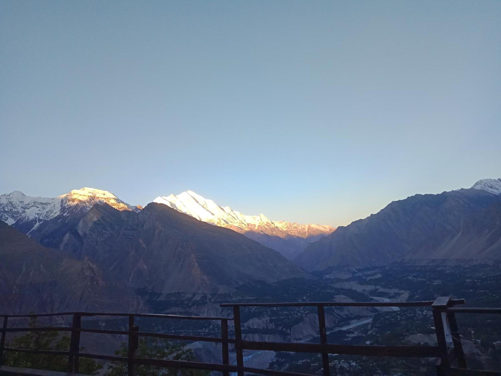Venus Mountain Resort, Hunza Karimabad  Екстериор снимка