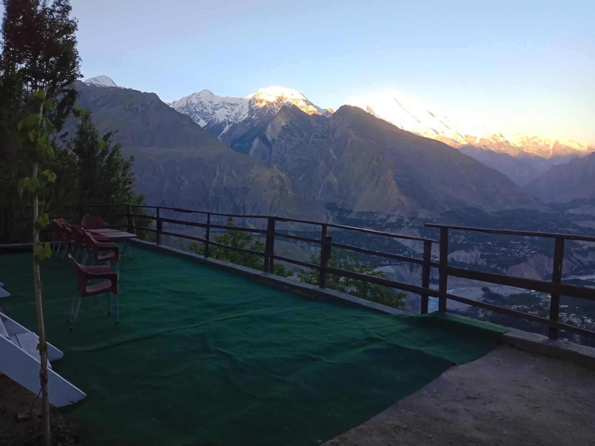 Venus Mountain Resort, Hunza Karimabad  Екстериор снимка