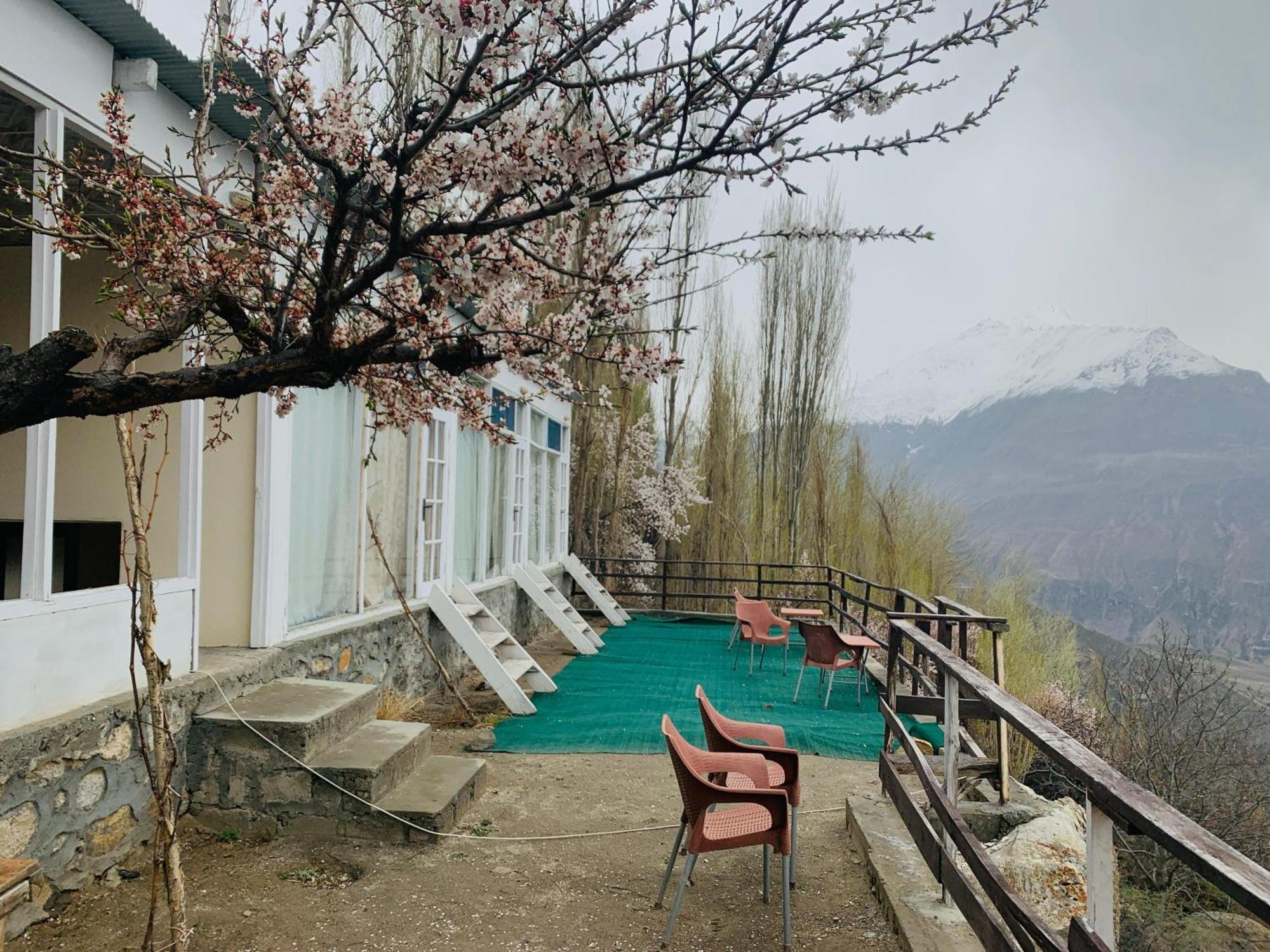 Venus Mountain Resort, Hunza Karimabad  Екстериор снимка